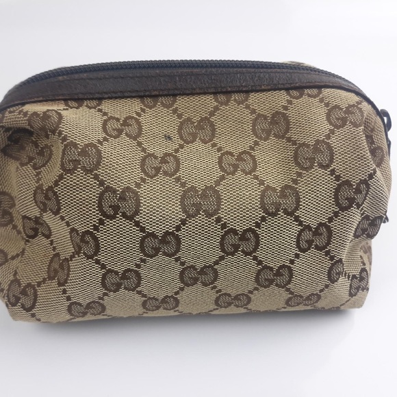Authentic Gucci GG Toiletry Bag - Picture 2 of 6